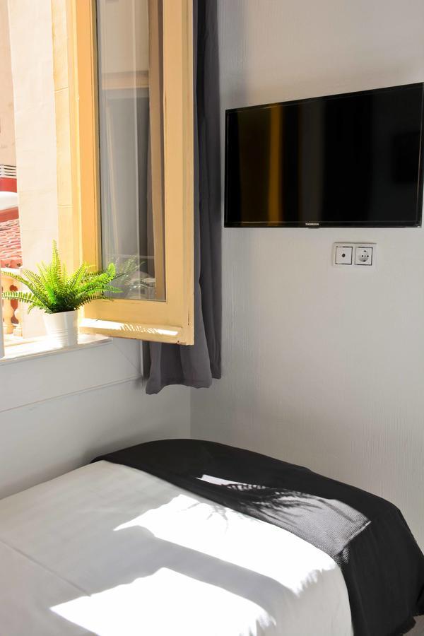 Hostal Guestped Madrid Exteriér fotografie